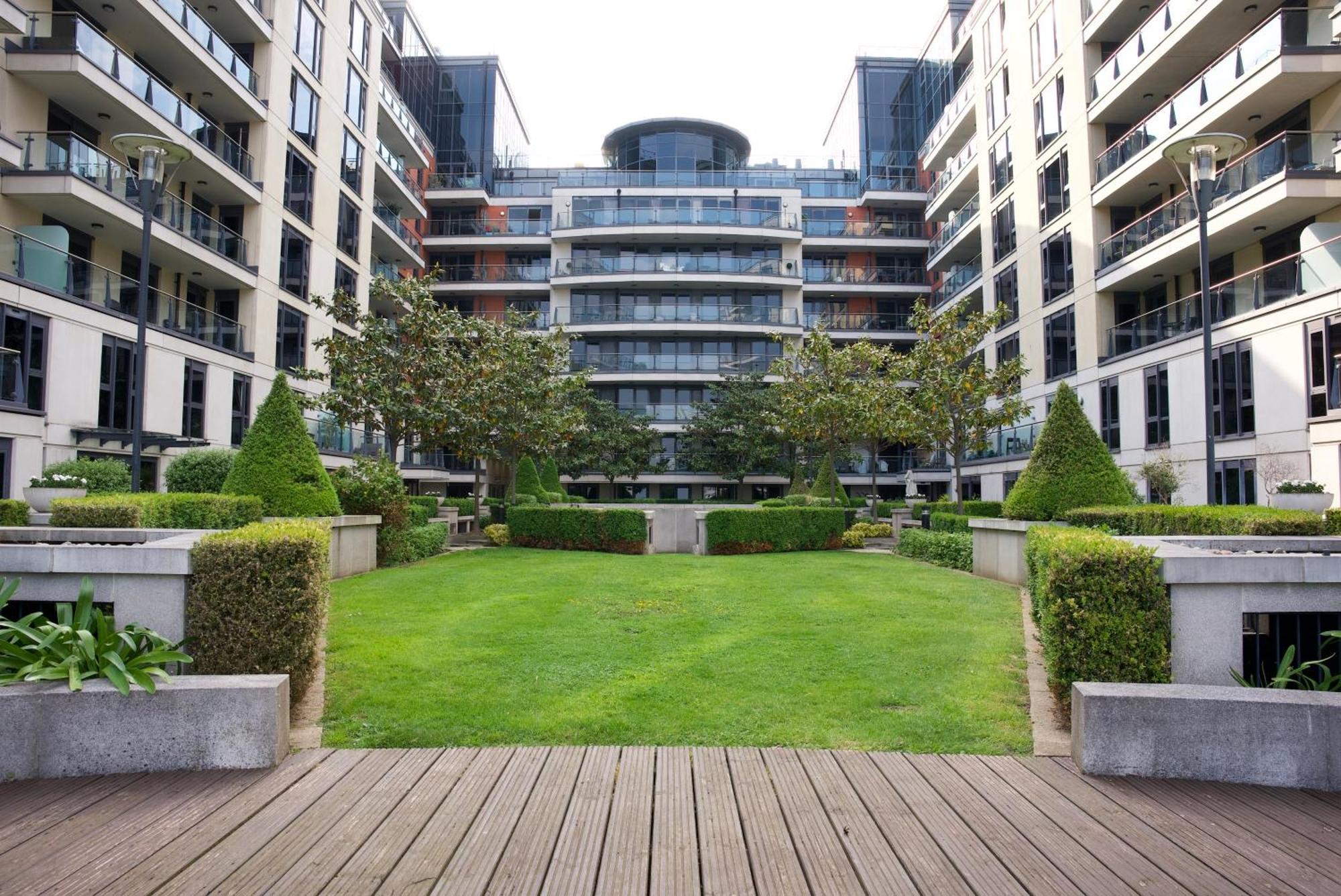 River View Flat In Imperialwharf Apartment London Exterior photo